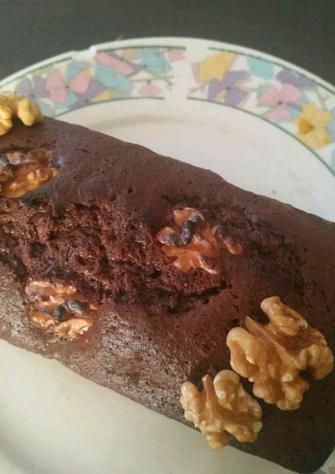 Una foto de Budín de chocolate con nueces 🖤🖤