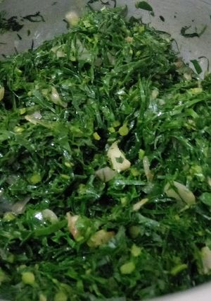 A picture of Fried kales.