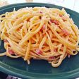 Tallarines con salsa blanca
