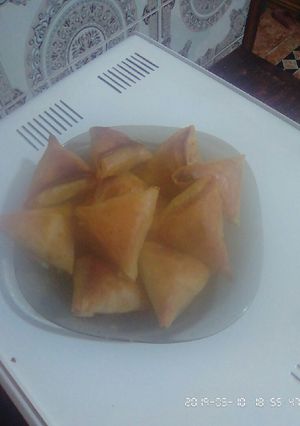 صورة لوصفة بريوات او ديول بالخضر والتونة