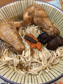 老菜脯香菇雞湯麵 的食譜成品照片