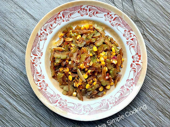 Cara Gampang Membikin Resep Tumis Pare Jagung Manis Simple yang  Bikin Ketagihan Anti Ribet, Uenak Banget