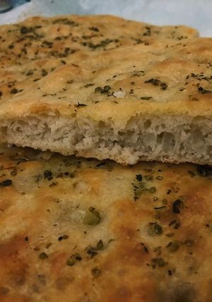 Foto di Focaccia morbidissima in breve tempo (1 ora e mezza circa compresa la cottura!)