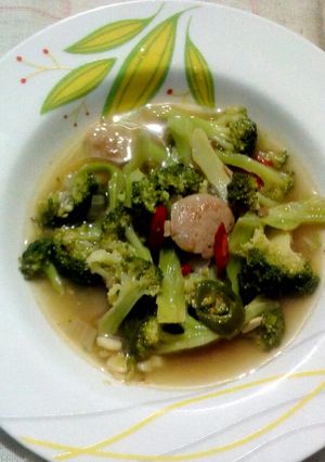 Foto resep Tumis Brokoli Bakso