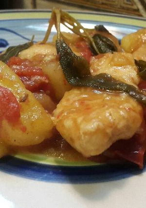 Foto di #Bocconcini di #pollo con #patate e #pomodorini ciliegino