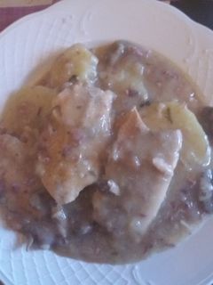 Una foto de Trucha en salsa de champiñones