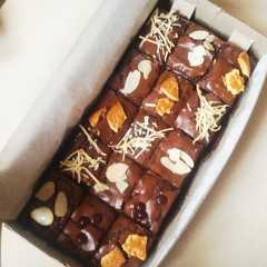 A picture of Fudgy shiny crust brownie.