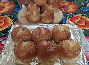 Una foto de Pan de yema oaxaqueño