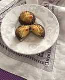 Champiñones Portobello rellenos de huevo de codorniz y queso feta griego