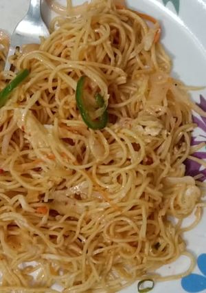 A picture of Veg chowmein.