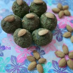 A picture of Alsi Aata Ladoo(Flax seeds or Tisi).