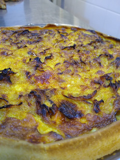 Una foto de Tarta de cebolla y queso rápida
