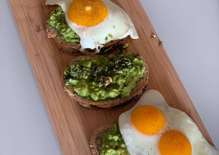 How to Make Perfect Avocado on toast two ways!