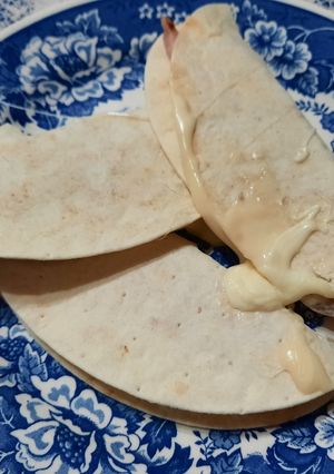 Una foto de Quesadillas de jamón y queso