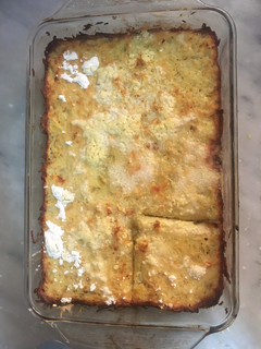 A picture of Bulgarian patatnik (potato dish).