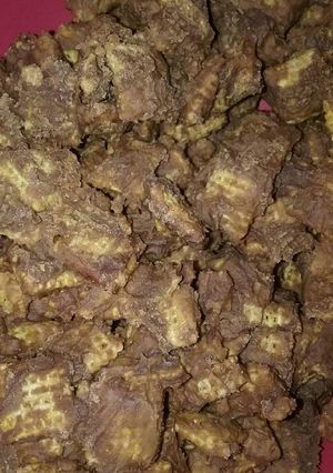 A picture of Peanut butter chocolate chex.