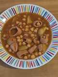 Garbanzos con calamares