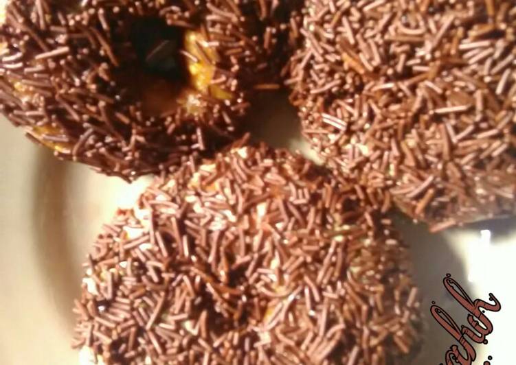 resep cara bikin Donat ketan item wijen cappucino