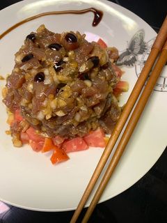 Una foto de Tartar de atún