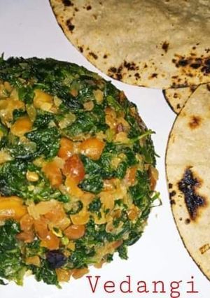 A picture of Methi Sabzi with Roasted Peanuts.