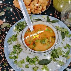 A picture of Dhabe wali tadka dal yummy.