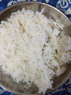 जीरा राइस(jeera rice recipe in hindi) रेसिपी मुख्य फोटो