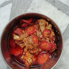 A picture of Gazar and gobhi ka achaar.