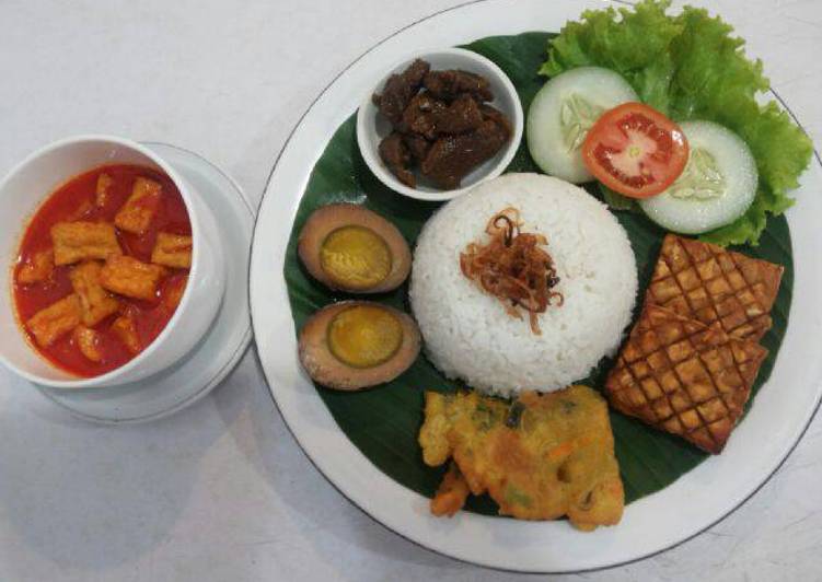 Cara Menyiapkan Nasi Jamblang Cirebon Enak