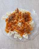 Estofado con mozzarella y jugo de naranja