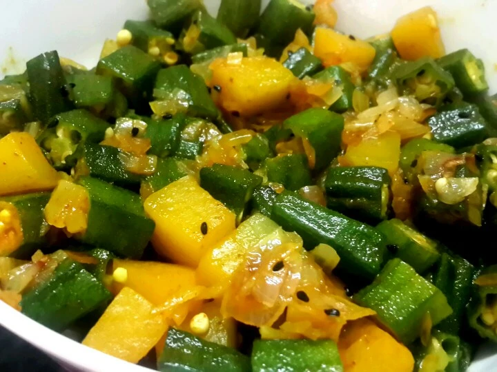Recipe Lady&amp;#39;s finger and pumpkin stir fry which So Delicious