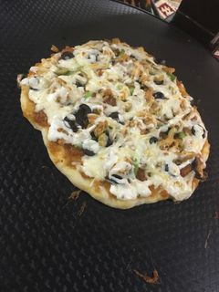 صورة لوصفة بيتزا سهله ولذيذه🍕