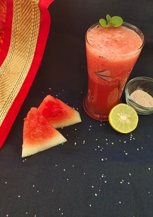 A picture of Watermelon cooler.