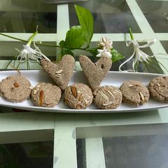 A picture of Oats ragi cookies.