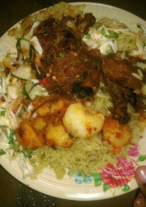 A picture of Fried rice pepper chicken.