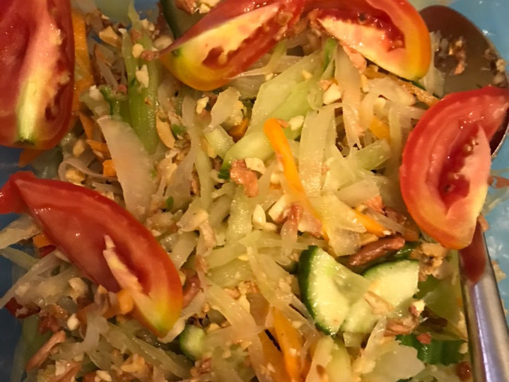 Cara Gampang Menyiapkan Som Tam (Thai’s Papaya Salad) yang Lezat Sekali
