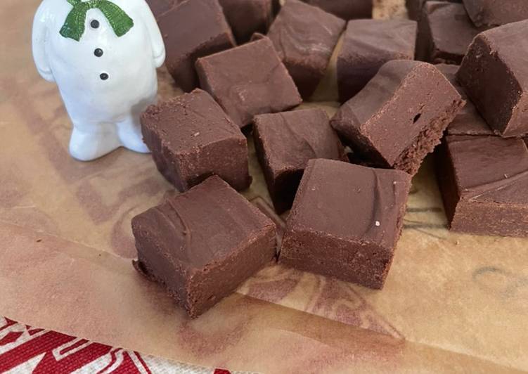 Two Ingredient Chocolate Orange Christmas Fudge π