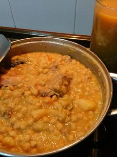 Una foto de Potaje de garbanzos