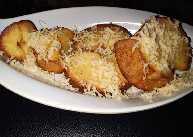 Langkah Mudah untuk Menyiapkan Singkong keju empuk yang Menggugah Selera