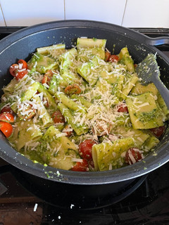 Una foto de Pasta pesto