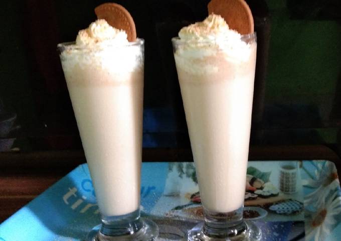 Resep Regal milkshake oleh Bunda Atikah - Cookpad