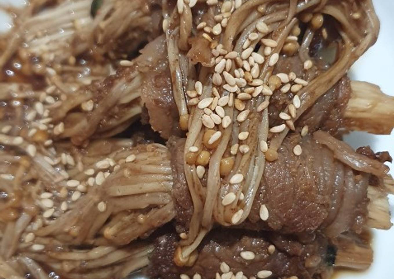 Enoki beef roll