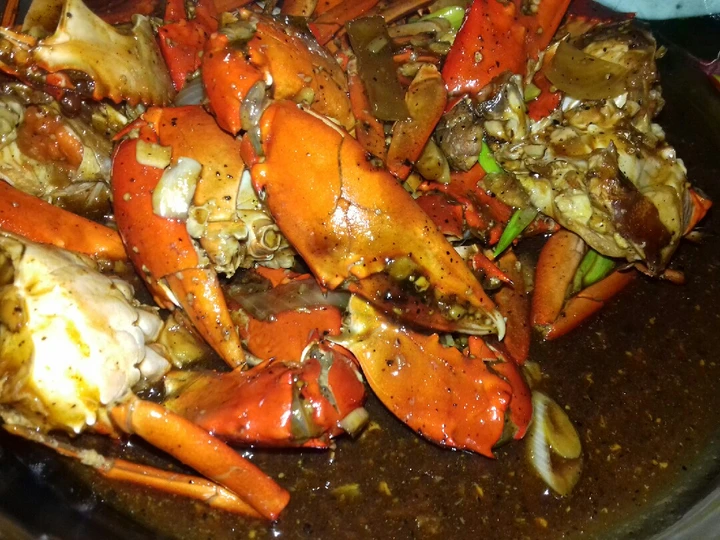 Cara Mudah Membikin Resep Kepiting Saus Lada Hitam yang Uenak Anti Ribet, Lezat