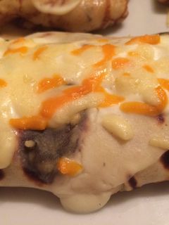 Una foto de Creps rellenas de pollo, requesón y espinacas