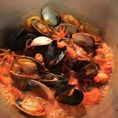 A picture of Braised Seafood for Two.