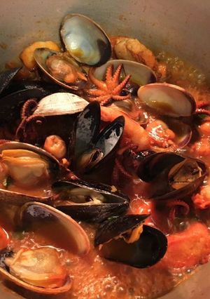 A picture of Braised Seafood for Two.
