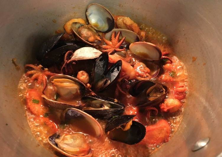 Steps to Prepare Appetizing Braised Seafood for Two