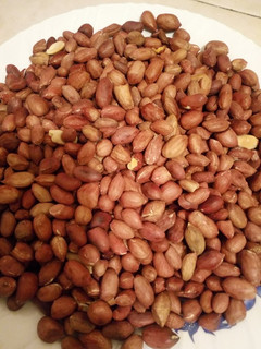 A picture of Baked ground nuts.