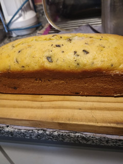 Una foto de Budín de naranja y chips de chocolate