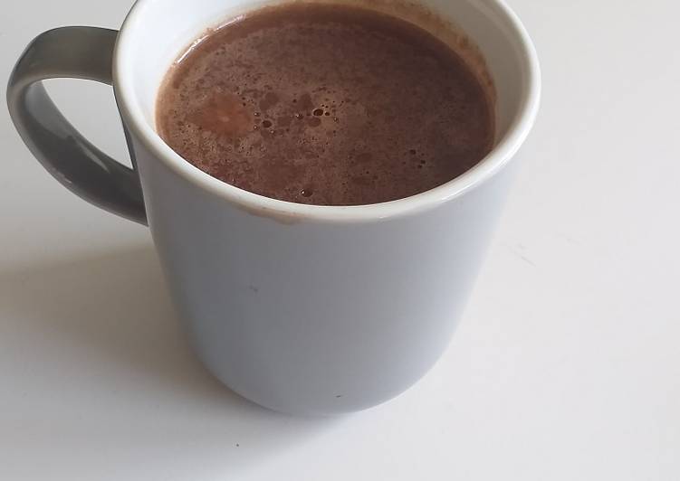 الشوكولاتة الساخنة Hot Chocolate