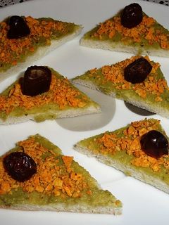 Una foto de Canapés de guacamole y tortitas TEX-MEX
